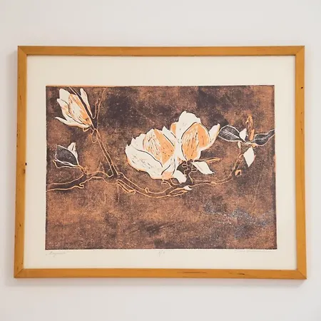 Metro Swietokrzyska Enchanting アパート